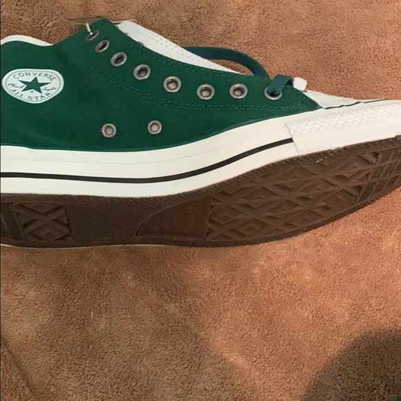 Green and white Converse - Picture 5 of 5